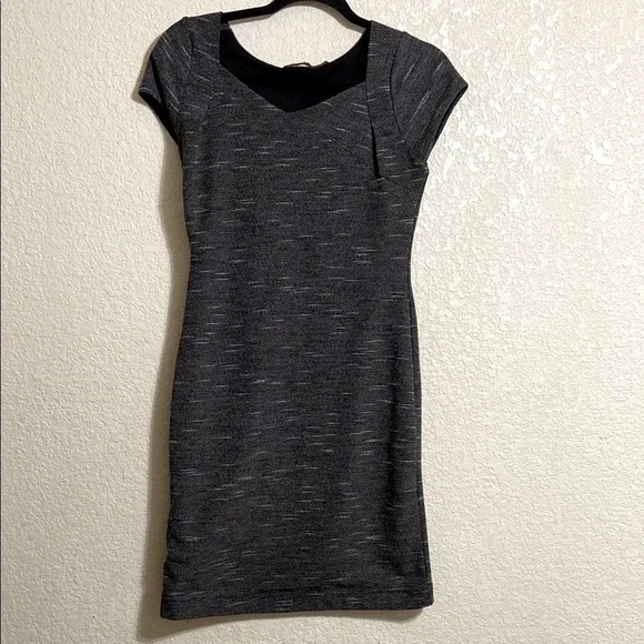 THE LIMITED Black Dress - Picture 1 of 7